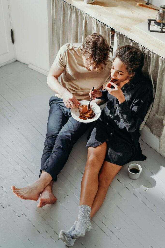 Comment avoir une bonne relation avec la nourriture et perdre du ventre